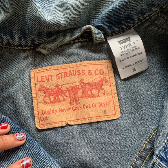 Levi Strauss & Co. Jean Jacket // Size: Medium - Picture 2 of 6